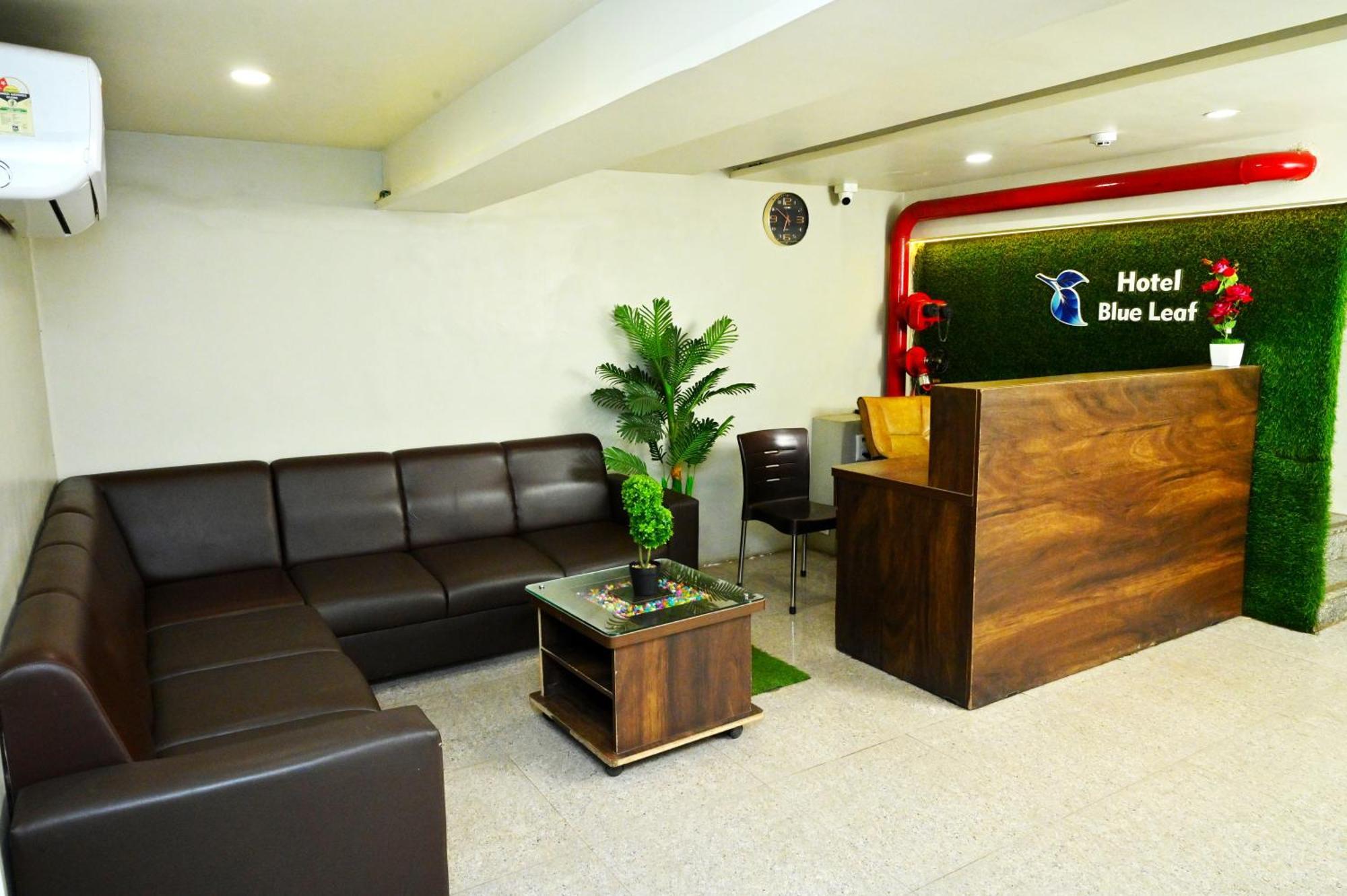 Hotel Blue Leaf Rajkot Luaran gambar