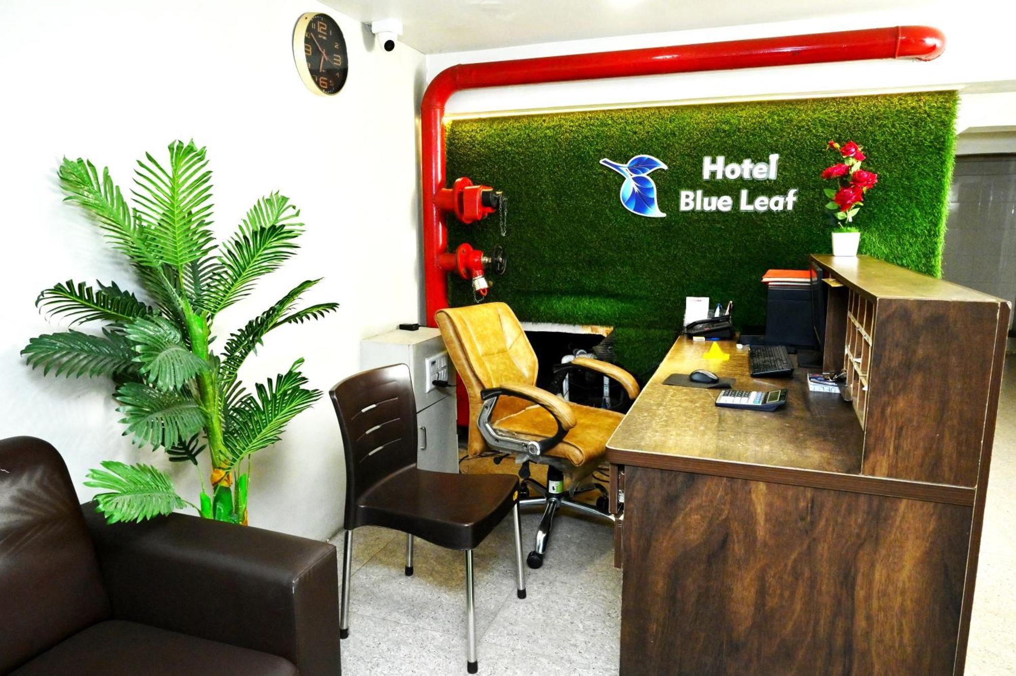 Hotel Blue Leaf Rajkot Luaran gambar
